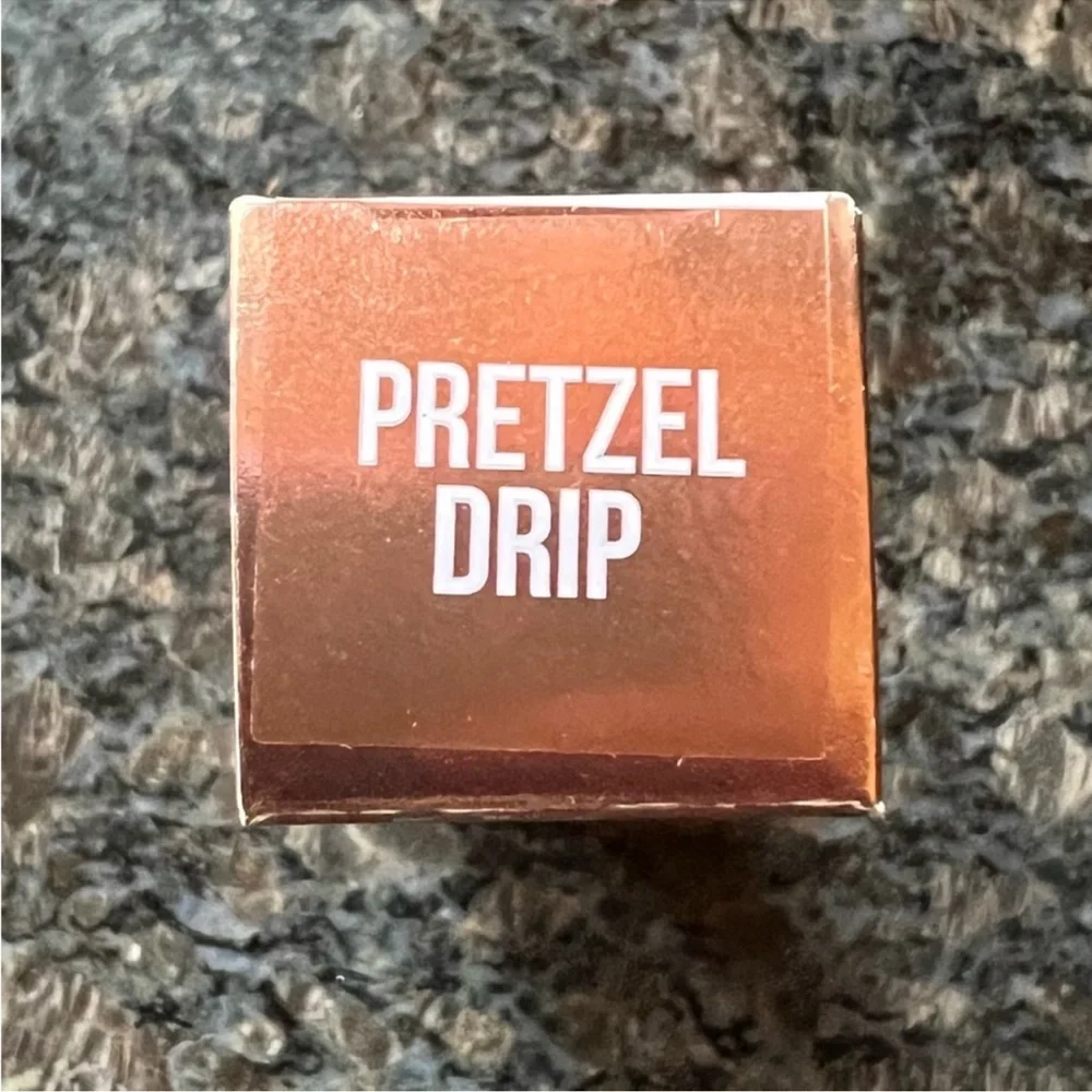 Jeffree Star The Gloss • Pretzel Drip